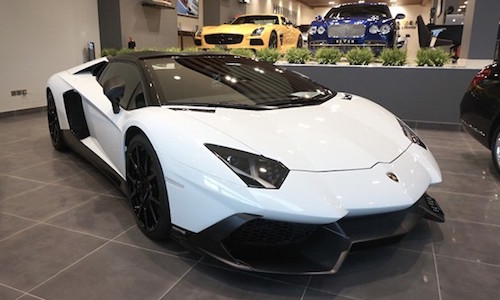 “Hàng độc” Lamborghini Aventador Roadster tại Trung Đông