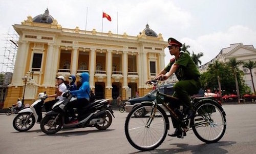 Dàn xe đạp tuần tra lăn bánh cùng Công an Hà Nội