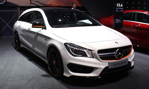 Mercedes CLA 45 AMG tiện dụng “đặc biệt” tại Việt Nam