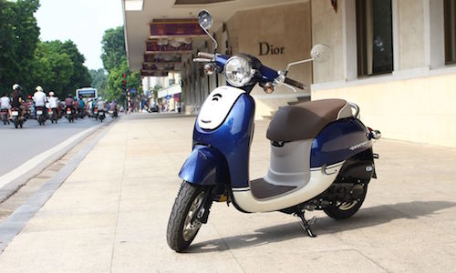 Ngắm scooter 50cc giá ngang ngửa Honda SH Việt