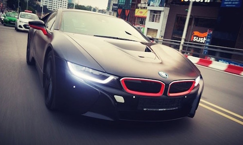 Siêu xe 7 tỷ BMW i8 "màu độc” show hàng tại Hà Nội