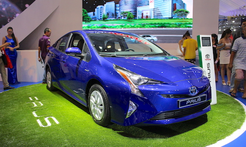 Toyota Prius tại Việt Nam - “Xe xanh” dành cho đại chúng