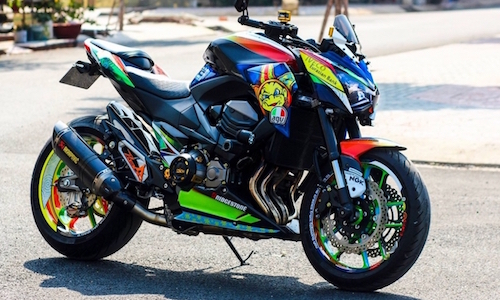 Kawasaki Z800 của biker Việt “ngầu” với phong cách Rossi 46