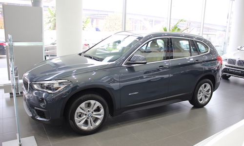 “Soi” crossover BMW X1 sDrive 20i giá 1,7 tỷ tại Hà Nội