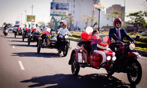 Dàn “xế độc” 3 bánh sidecar Ural rước dâu tại Đà Nẵng