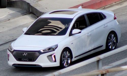 “Xế xanh” Hyundai Ioniq, đối thủ trực tiếp với Toyota Prius