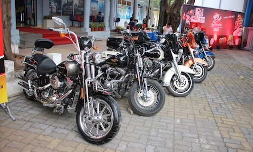 Hàng trăm xế khủng Harley 3 miền “quần hùng” tại HN