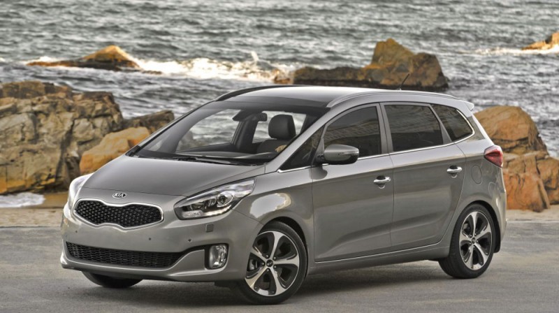 Kia Carens 2017 bản nâng cấp chính thức trình làng