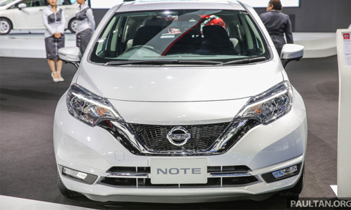 Xe gia đình giá rẻ Nissan Note 2017 "chốt giá" 364 triệu 