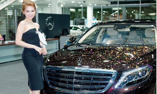 "Soi" Maybach S500 sang chảnh hơn 11 tỷ của Ngọc Trinh