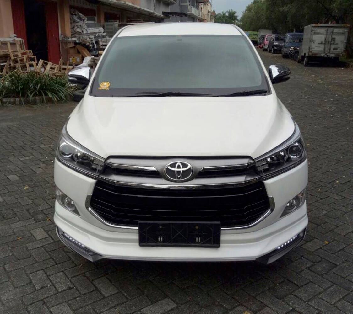 Toyota Innova "siêu ngầu" nhờ gói độ bodykit siêu rẻ 