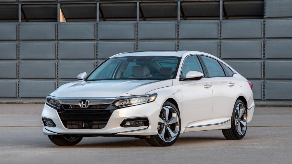 Honda Accord 2018 có gì để "đấu" Toyota Camry 2018?