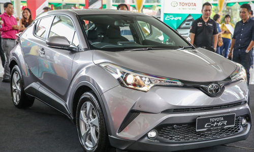 Toyota ra mắt xe ôtô CH-R "đối thủ" Mazda CX-3 