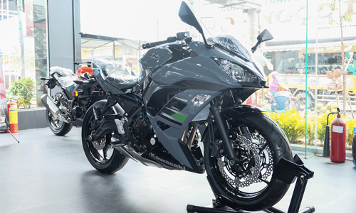 Kawasaki Ninja 650 2018 mới giá 288 triệu tại VN