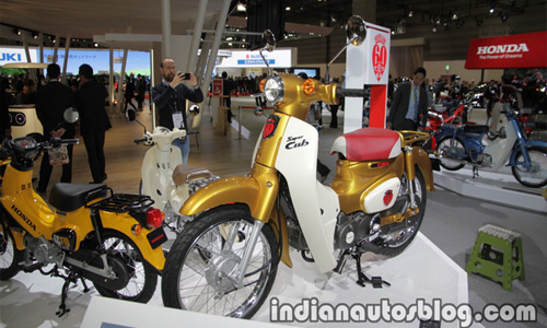 Cận cảnh xe máy Honda Super Cub 2018 mới