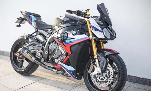 Môtô BMW S1000R giá 600 triệu "độ khủng" tại Sài Gòn