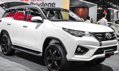 Toyota Fortuner TRD Sportivo 2017 "chốt giá" từ 1,15 tỷ 