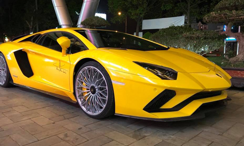 Lamborghini Aventador S 48 tỷ đồng lăn bánh tại Buôn Mê Thuột