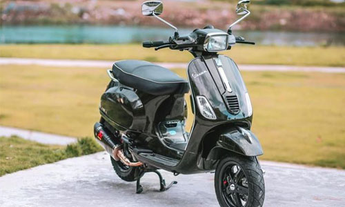 Dân chơi Sài Gòn độ xe ga Vespa S125 ie siêu ấn tượng 