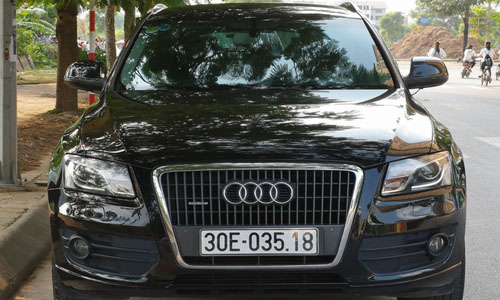 “Soi” xe sang Audi Q5 giá chỉ hơn 800 triệu ở Hà Nội?