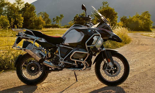 "Soi" BMW R 1250 GS Adventure giá 437 triệu đấu Ducati Multistrada