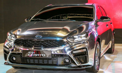 "Soi" Kia Cerato 2019 crome sáng bóng sắp về Việt Nam?