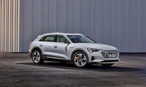 Xe điện Audi e-tron bán giá rẻ, chạy 300km mỗi lần sạc