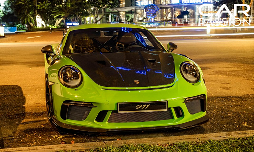 Porsche 911 GT3 RS màu độc hơn 14 tỷ tại Sài Gòn