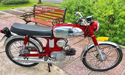 Xe máy Honda 67 “độc nhất” Việt Nam chỉ 50 triệu đồng