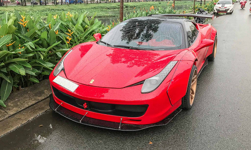 Siêu xe Ferrari 458 Liberty Walk tái xuất trên phố Sài Gòn