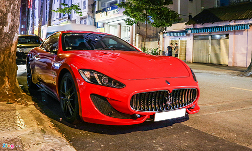 Chi tiết Maserati GranTurismo Sport màu đỏ hàng hiếm ở Việt Nam