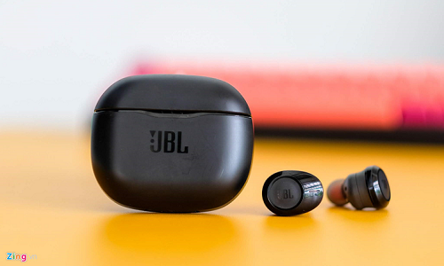 Chi tiết tai nghe True Wireless giá rẻ nhất từ JBL