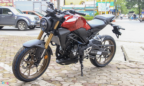 Cận cảnh môtô Honda CB300R 2019 đầu tiên về đại lý