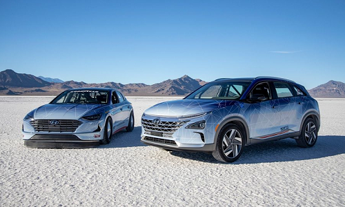 Hyundai vén màn cặp xe concept Nexo và Sonata Hybrid 