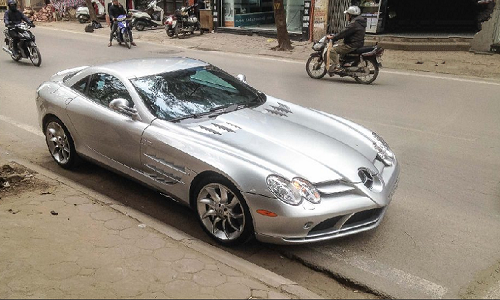 Chi tiết siêu xe Mercedes SLR McLaren độc nhất Việt Nam