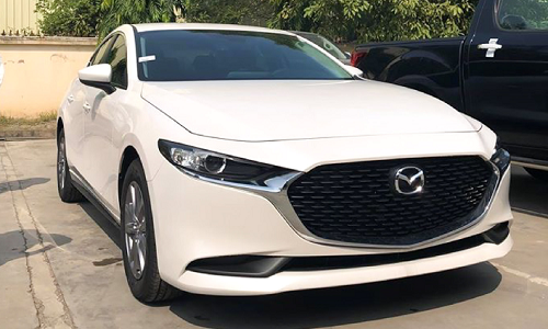 Cận cảnh Mazda3 mới bản tiêu chuẩn, bán ra 719 triệu đồng