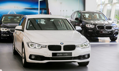 Điểm mặt xe BMW chính hãng "đại hạ giá" tại Việt Nam