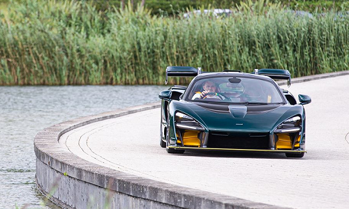 Siêu xe Mclaren Senna lắp ráp thủ công mất hơn 1.000 giờ 