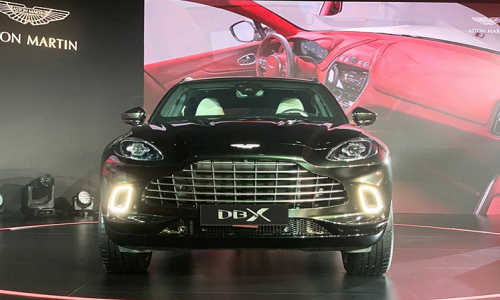 Siêu SUV Aston Martin DBX ra mắt thị trường tỷ dân 