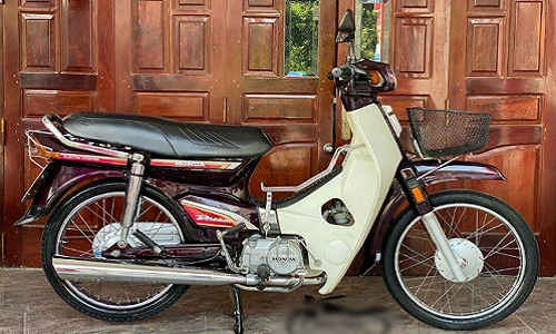 Honda Dream II dùng 18 năm “thét giá” 70 triệu ở Hà thành