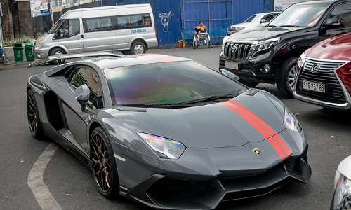 Siêu xe Lamborghini Aventador độ bodykit 50th tái xuất ở Sài Gòn