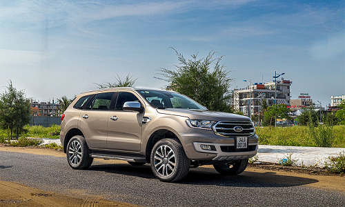 Toyota Fortuner và Ford Everest giảm tới 100 triệu tại Việt Nam