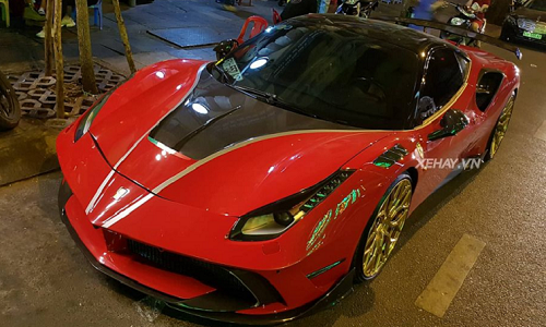 "Soi" siêu xe Ferrari 488 GTB độ Mansory độc nhất Việt Nam