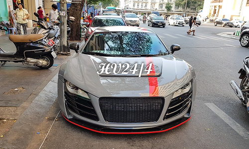 Siêu xe Audi R8 độ body kit Prior Design độc nhất Việt Nam