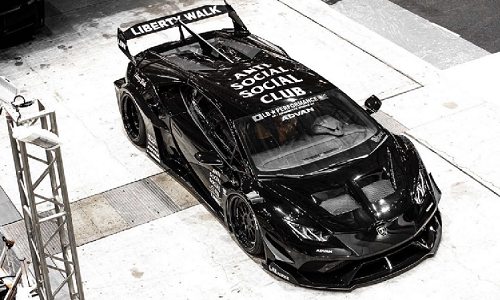 Siêu xe Lamborghini Huracan khoác áo Anti Social Social Club