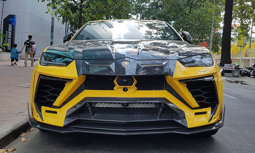 Lamborghini Urus độ độc nhất Việt Nam lăn bánh ở Sài Gòn