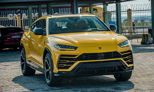 Siêu SUV Lamborghini Urus hơn 20 tỷ chính hãng tái xuất ở Sài Gòn