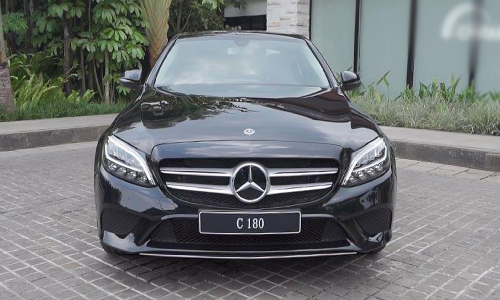 Mercedes-Benz C180 2020 bán ra hơn 1,3 tỷ tại Việt Nam?