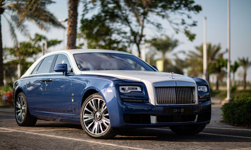 Ngắm nghệ thuật Hồi giáo trên xe siêu sang Rolls-Royce Ghost 