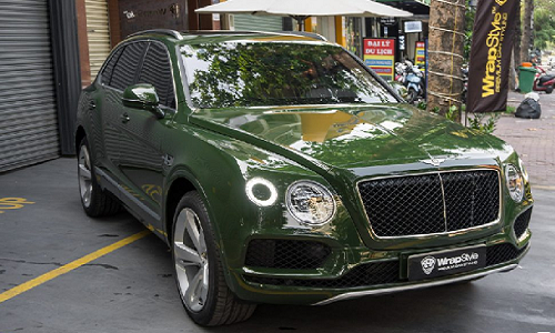 Đại gia Việt chi hàng trăm triệu đồng đổi màu Bentley Bentayga V8 